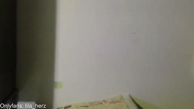 Snapshot of Liherz chatting on December 20, 2024, 4:20 am Liherz online show from December 20, 2024, 4:20 am