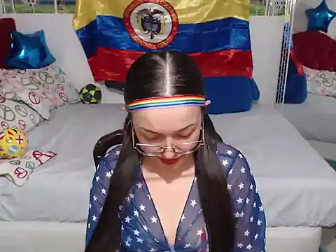 Angela 18honey online show from July 6, 2026, 3:58 am