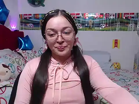 Angela 18honey online show from July 31, 2026, 4:12 am
