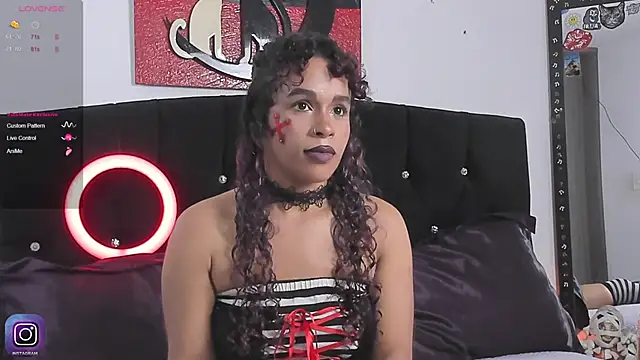 Snapshot of Lips_SaraSofia2 chatting on November 2, 2025, 5:43 am Lips SaraSofia2 online show from November 2, 2025, 5:43 am