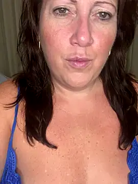xsexycurvymilf online show from December 2, 2024, 3:14 pm