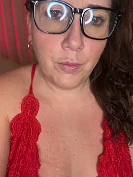 xsexycurvymilf online show from February 6, 2025, 3:09 pm