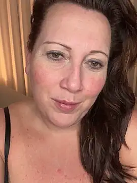xsexycurvymilf online show from February 21, 2025, 2:48 pm