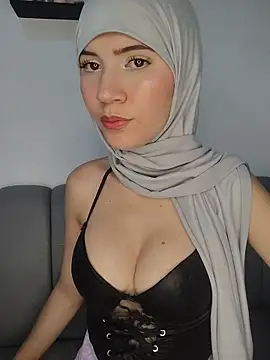 Snapshot of hanaa_18 chatting on April 13, 2026, 9:09 pm hanaa 18 online show from April 13, 2026, 9:09 pm