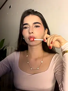 Snapshot of Coralinee_01 chatting on January 9, 2026, 12:13 am Coralinee 01 online show from January 9, 2026, 12:13 am