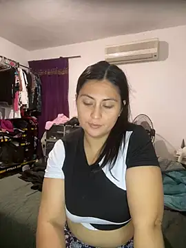 valentinesexx online show from December 17, 2024, 7:48 pm