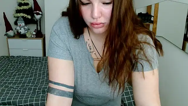 Snapshot of leila_beayte_ chatting on January 17, 2025, 6:23 pm leila beayte  online show from January 17, 2025, 6:23 pm