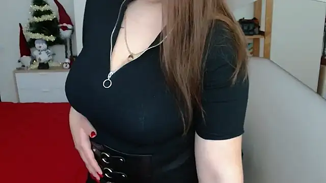 Snapshot of leila_beayte_ chatting on February 24, 2025, 7:22 am leila beayte  online show from February 24, 2025, 7:22 am