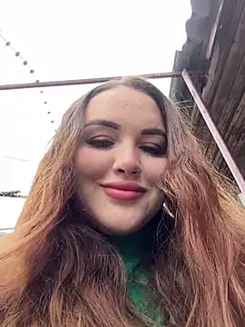 Snapshot of leila_beayte_ chatting on March 16, 2025, 9:49 am leila beayte  online show from March 16, 2025, 9:49 am