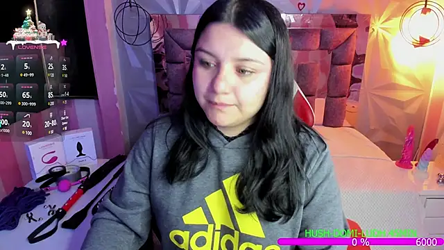 Snapshot of catha_cat chatting on December 17, 2024, 12:43 pm catha cat online show from December 17, 2024, 12:43 pm