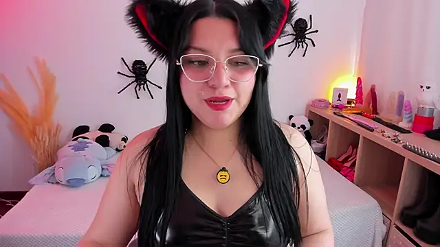 Snapshot of catha_cat chatting on October 14, 2025, 6:31 pm catha cat online show from October 14, 2025, 6:31 pm