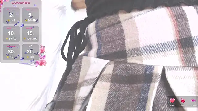 Amara18  online show from September 27, 2025, 7:35 am