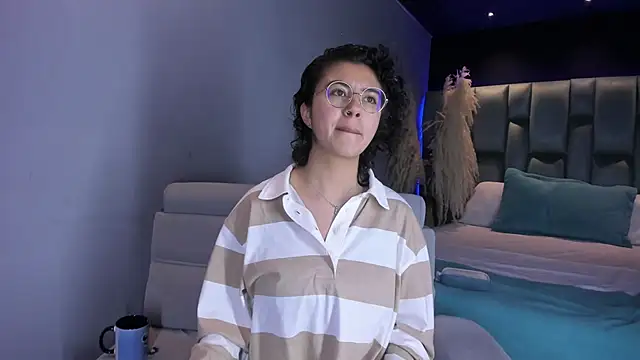 Amareto  online show from January 15, 2025, 11:53 am