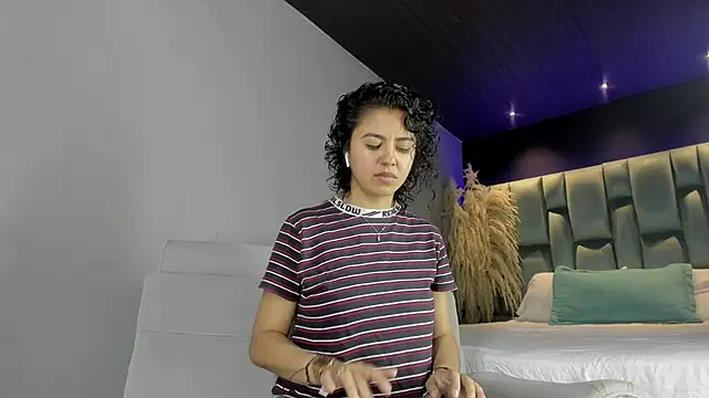 Amareto  online show from January 25, 2025, 10:51 am
