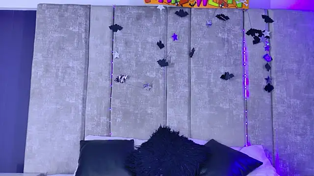 Amareto  online show from October 29, 2025, 11:12 am