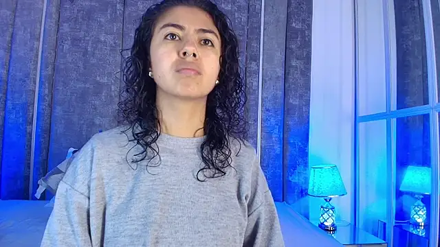 Amareto  online show from May 7, 2026, 10:31 am