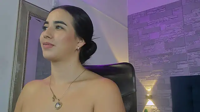 Snapshot of Candy__sweetx chatting on December 12, 2024, 3:48 pm Candy sweetx online show from December 12, 2024, 3:48 pm