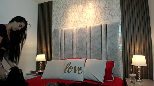 Snapshot of Candy__sweetx chatting on February 2, 2025, 12:57 pm Candy sweetx online show from February 2, 2025, 12:57 pm