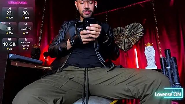 LatinMilk  online show from December 6, 2024, 4:36 am