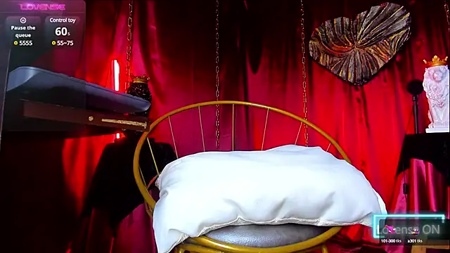 LatinMilk  online show from December 6, 2024, 11:25 pm