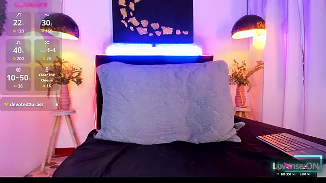 LatinMilk  online show from December 12, 2024, 2:59 am