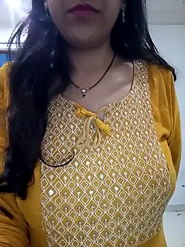 Hot-Shivani online show from February 27, 2025, 8:42 pm