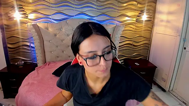 Snapshot of Andreita_Jones chatting on February 2, 2025, 12:02 pm Andreita Jones online show from February 2, 2025, 12:02 pm