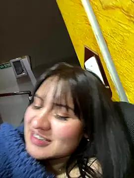dannarossy  online show from December 3, 2024, 7:54 am