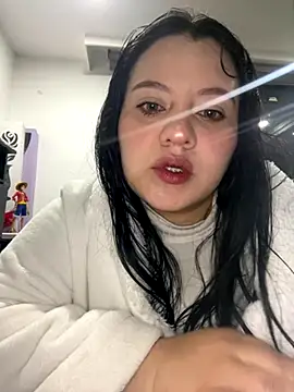 dannarossy  online show from September 11, 2025, 10:04 am