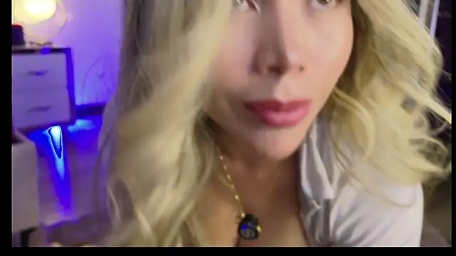 Ammy Castro online show from July 23, 2026, 1:58 am