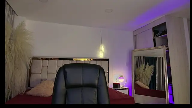 Ammy Castro online show from July 30, 2026, 11:37 pm