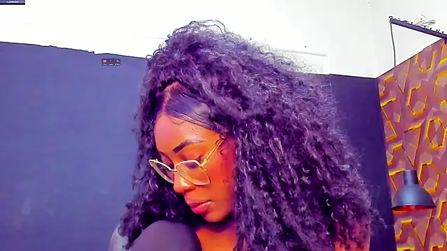 Snapshot of deyy_madissonn chatting on December 12, 2024, 8:10 pm deyy madissonn online show from December 12, 2024, 8:10 pm