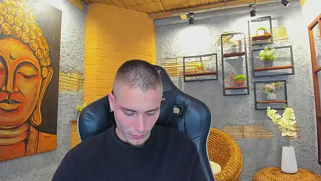 JordanThompson  online show from March 19, 2025, 10:53 pm