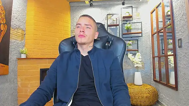 JordanThompson  online show from March 21, 2025, 7:57 pm