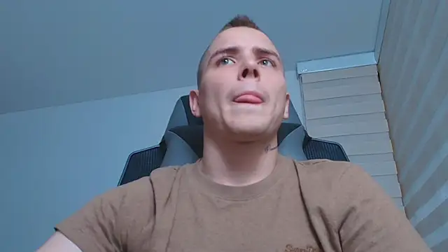 JordanThompson  online show from September 11, 2025, 3:39 am