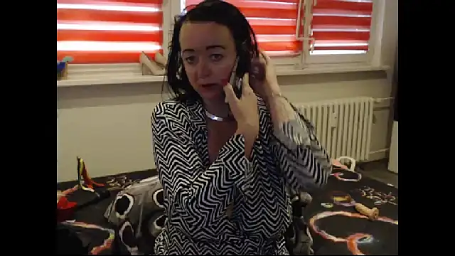 Alexie33 online show from February 11, 2026, 8:41 am