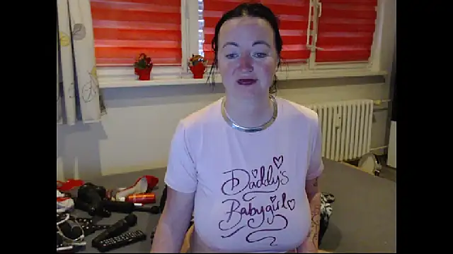 Alexie33 online show from May 4, 2026, 7:37 am
