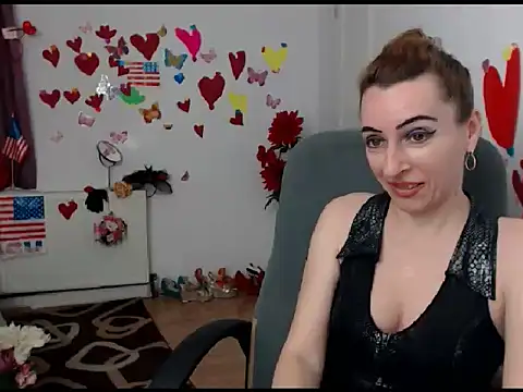 Snapshot of EvelynAngell chatting on January 29, 2025, 1:49 pm EvelynAngell online show from January 29, 2025, 1:49 pm