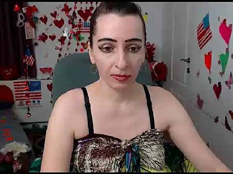 Snapshot of EvelynAngell chatting on February 8, 2025, 6:43 am EvelynAngell online show from February 8, 2025, 6:43 am