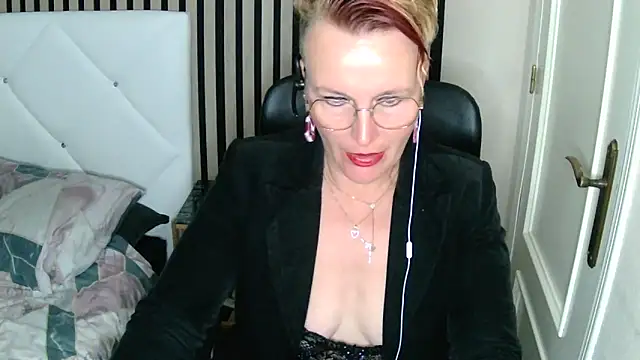 xxNoeliaxx online show from March 1, 2025, 7:41 am
