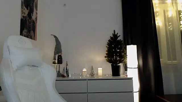 Simply the best online show from December 12, 2024, 6:10 pm