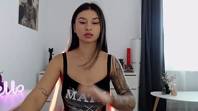 Simply the best online show from September 27, 2025, 1:49 pm