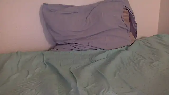 molozeb online show from February 3, 2026, 10:15 pm