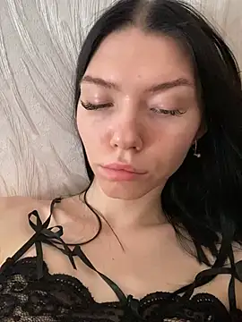 Snapshot of Lisaaa_Alisa chatting on February 3, 2025, 4:04 am Lisaaa Alisa online show from February 3, 2025, 4:04 am