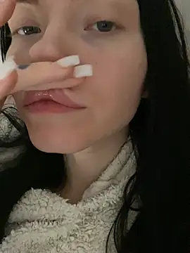 Snapshot of Lisaaa_Alisa chatting on March 10, 2025, 7:07 pm Lisaaa Alisa online show from March 10, 2025, 7:07 pm