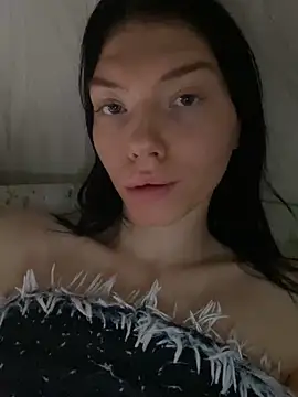 Snapshot of Lisaaa_Alisa chatting on October 7, 2025, 11:13 pm Lisaaa Alisa online show from October 7, 2025, 11:13 pm