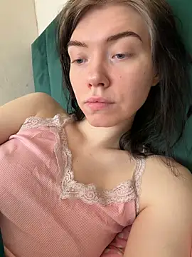 Snapshot of Lisaaa_Alisa chatting on February 26, 2026, 4:11 am Lisaaa Alisa online show from February 26, 2026, 4:11 am