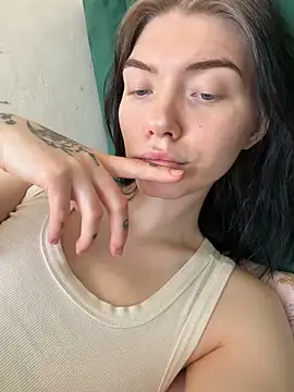 Snapshot of Lisaaa_Alisa chatting on March 1, 2026, 8:38 am Lisaaa Alisa online show from March 1, 2026, 8:38 am