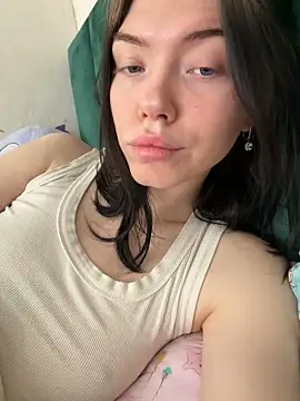 Snapshot of Lisaaa_Alisa chatting on March 3, 2026, 4:29 am Lisaaa Alisa online show from March 3, 2026, 4:29 am