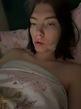 Snapshot of Lisaaa_Alisa chatting on March 15, 2026, 9:32 pm Lisaaa Alisa online show from March 15, 2026, 9:32 pm